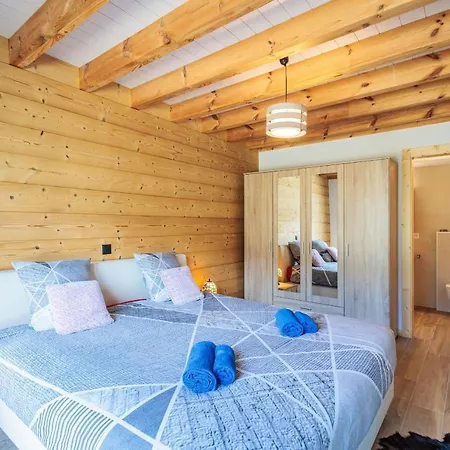 Вилла Mitoyenne Proche Des Bains *