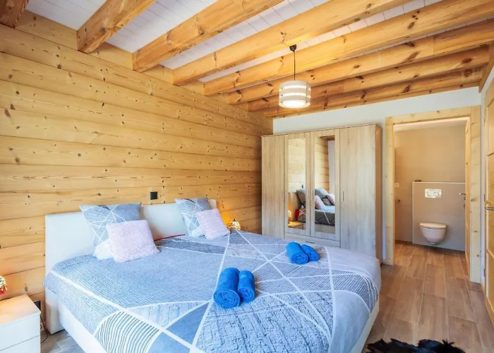 Villa Mitoyenne Proche Des Bains *